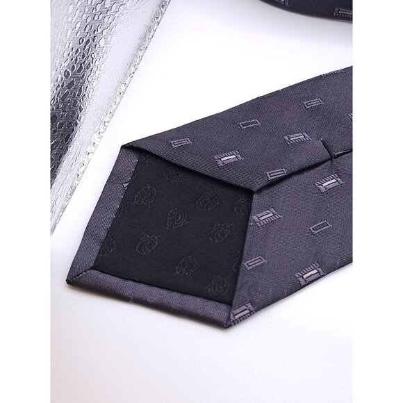 Nicole Miller Men's Gray Geometric Silk Tie - Picture 9 of 10